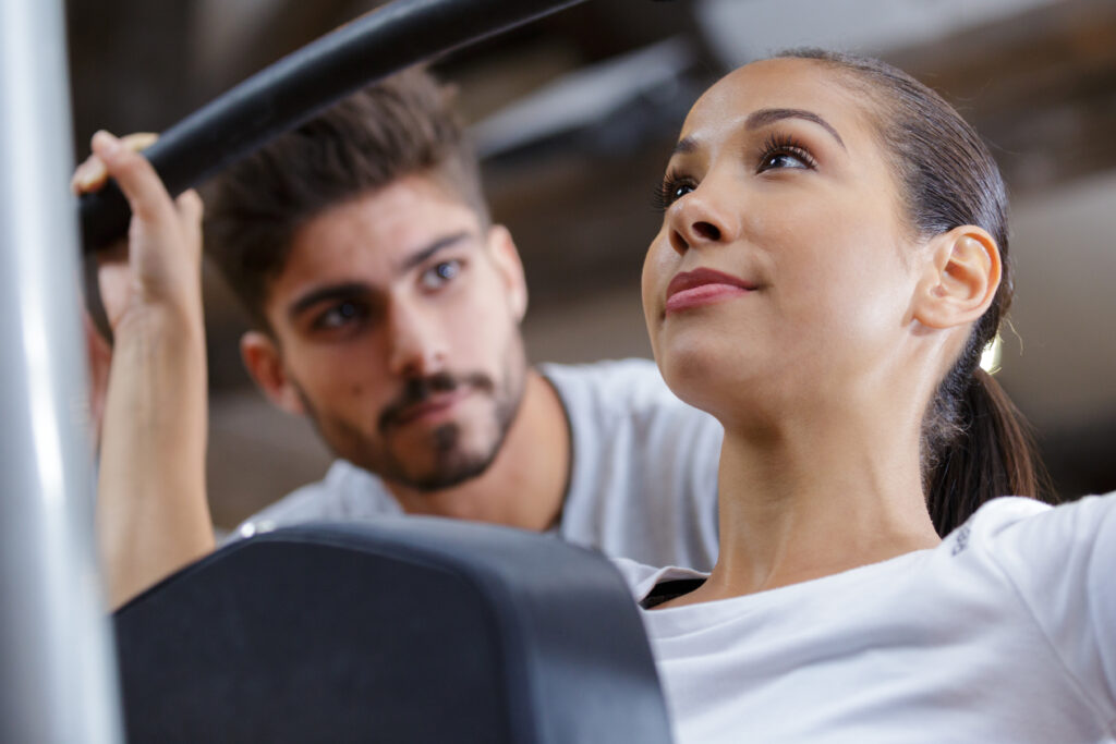 Entrenamiento de Fuerza con un Entrenador Personal - motivacion en el ejercicio